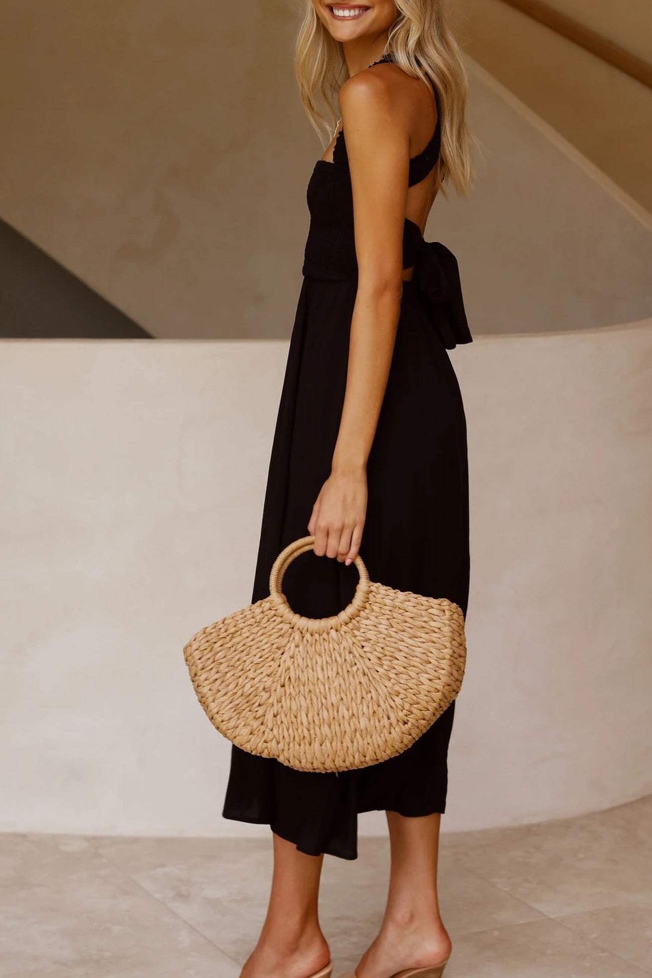 Valenzora | Crisscross Tie-Back Midi Dress