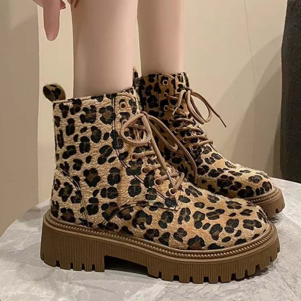 Valenzora | Fashionable boots for women