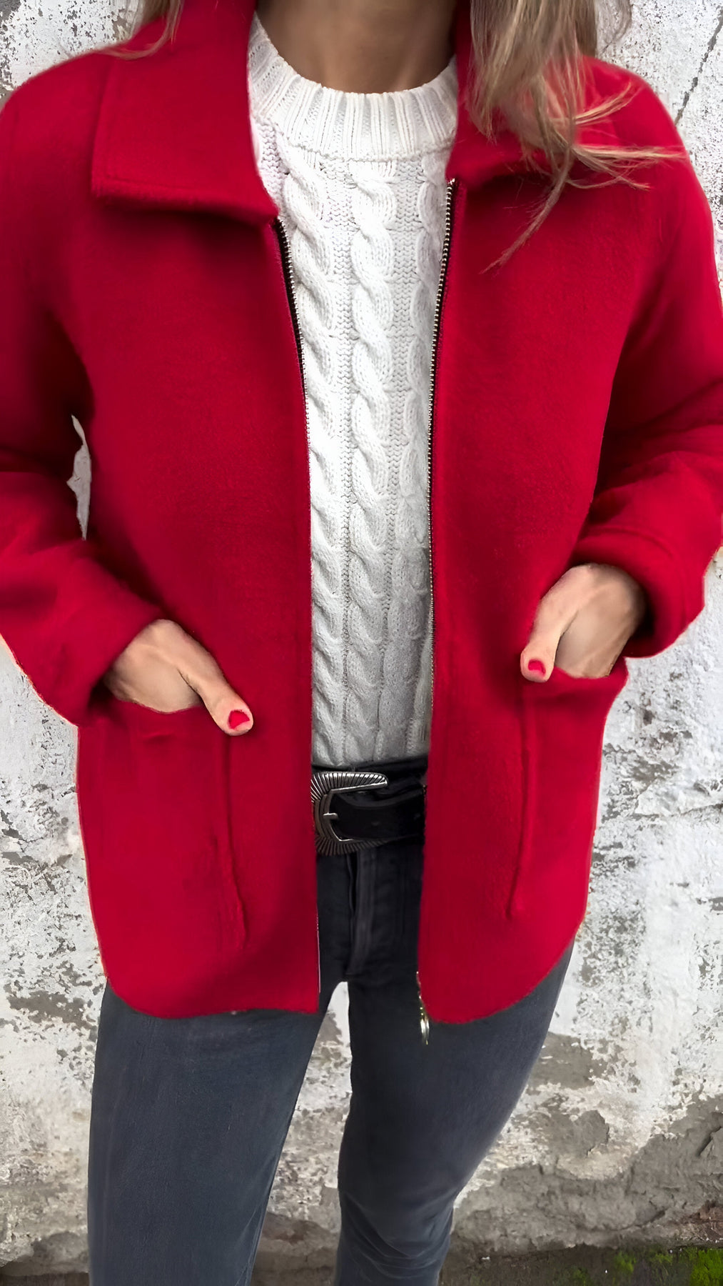 Valenzora | Bequeme langärmelige Reißverschlussjacke mit Taschen