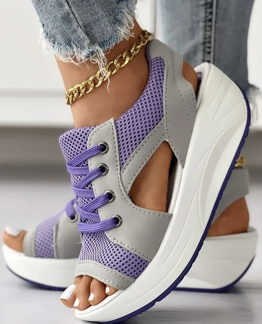 Fashionable open sandals