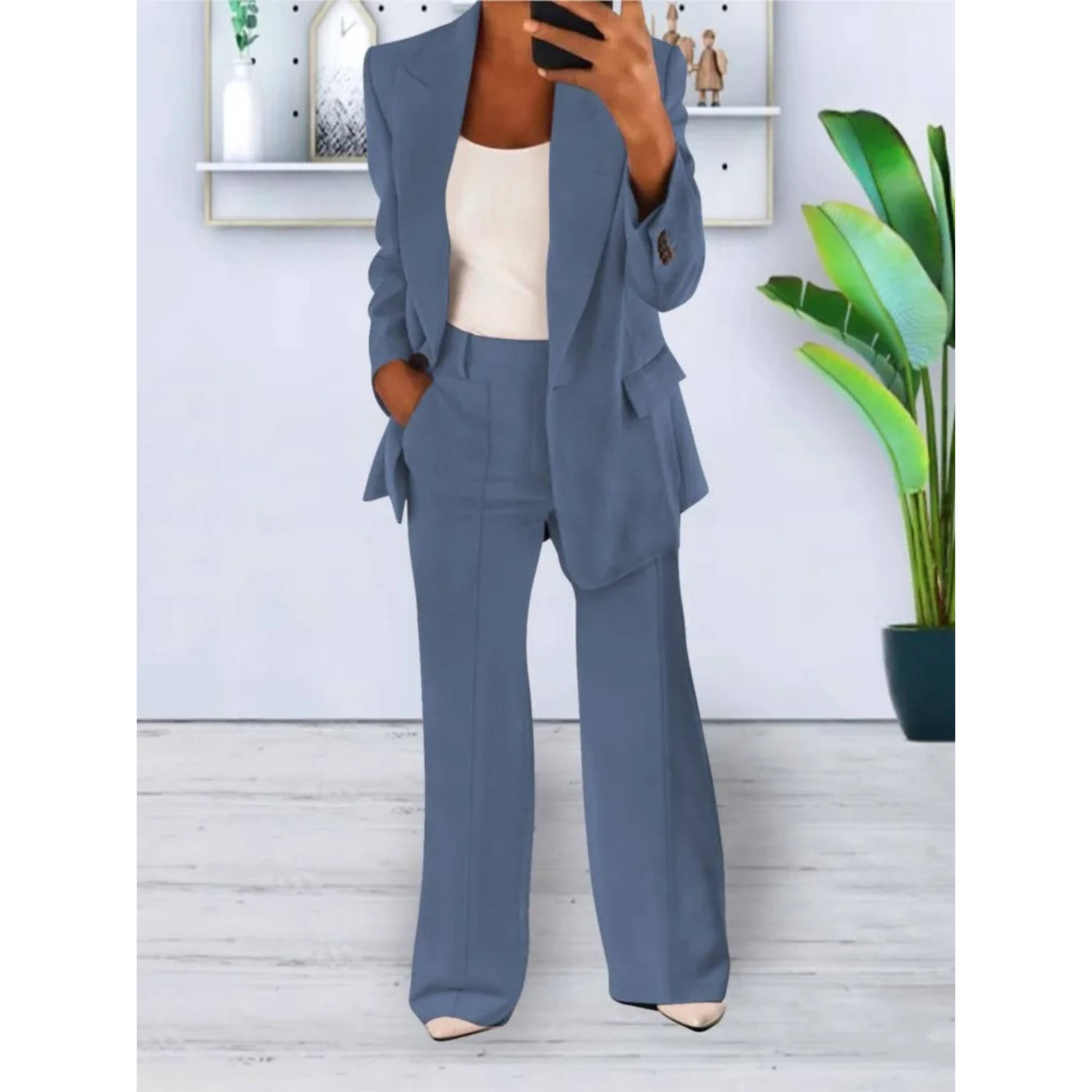 Valenzora | Blazer with matching trousers for an elegant look