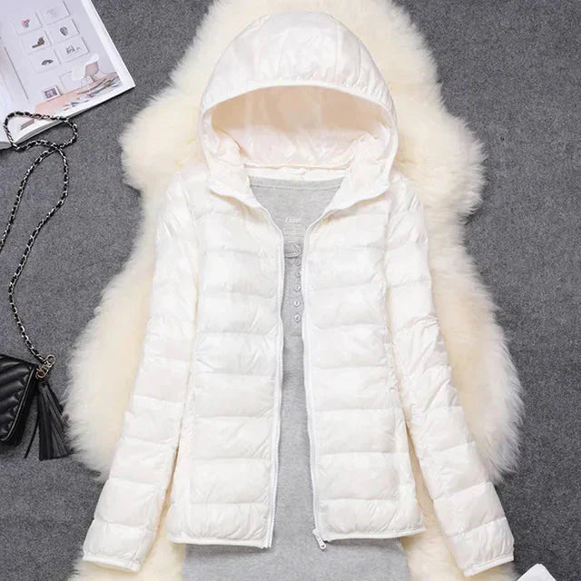 Valenzora - Lightweight hooded puffer jacket for women