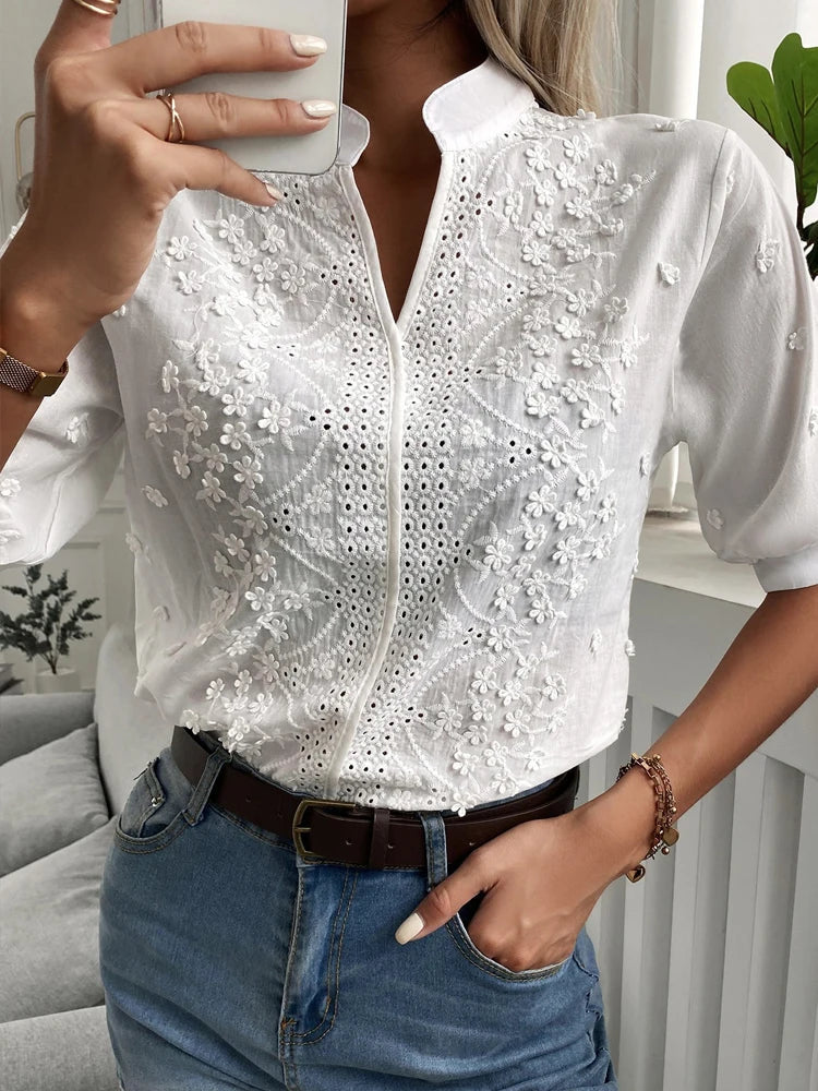 Valenzora | Elegant V-neck top