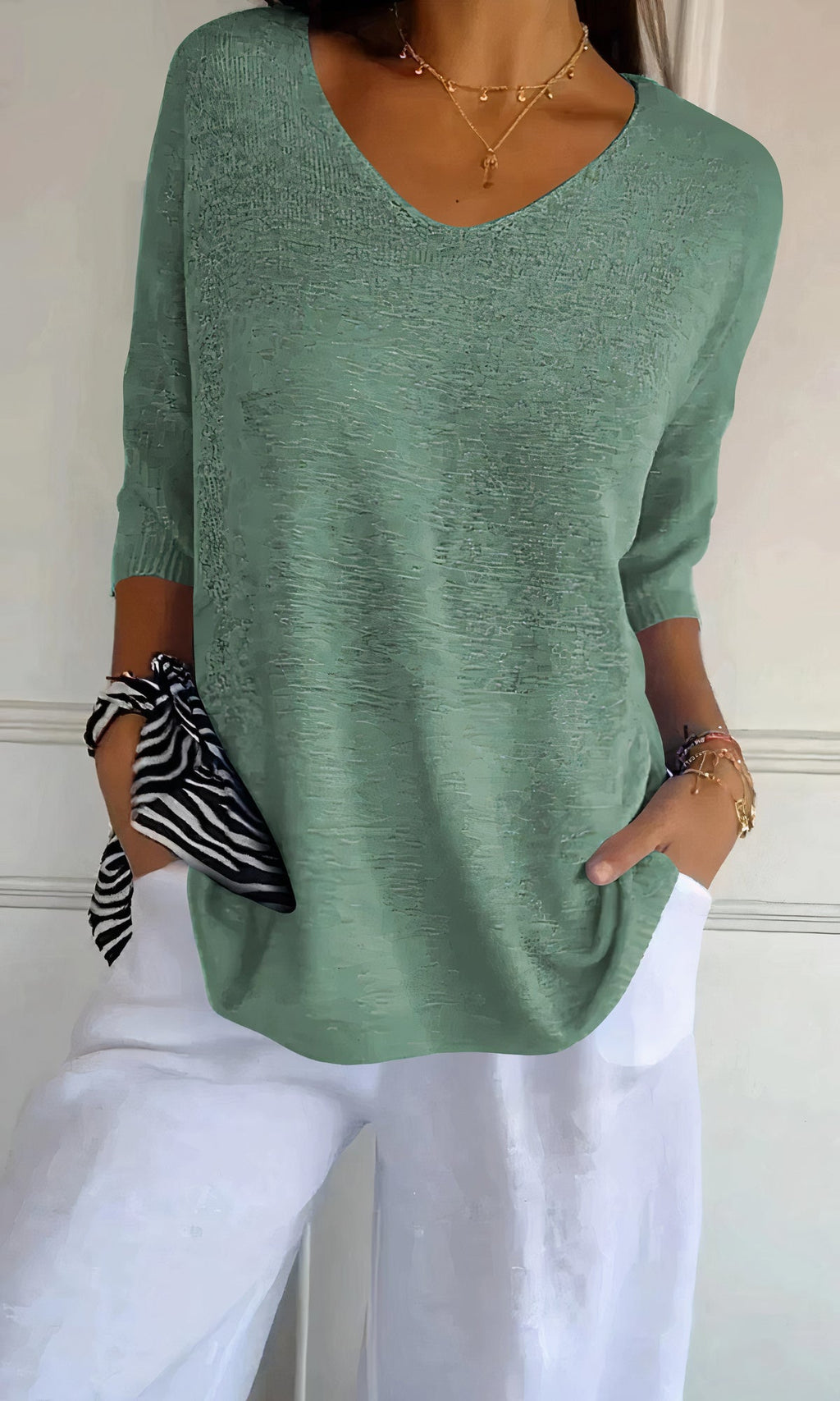 Knitted V-neck top for women