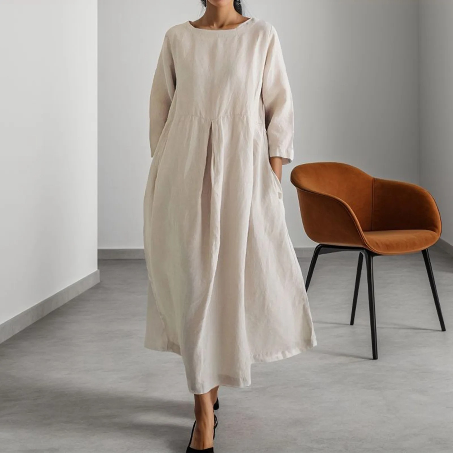 Valenzora | Simple linen dress with a round neckline