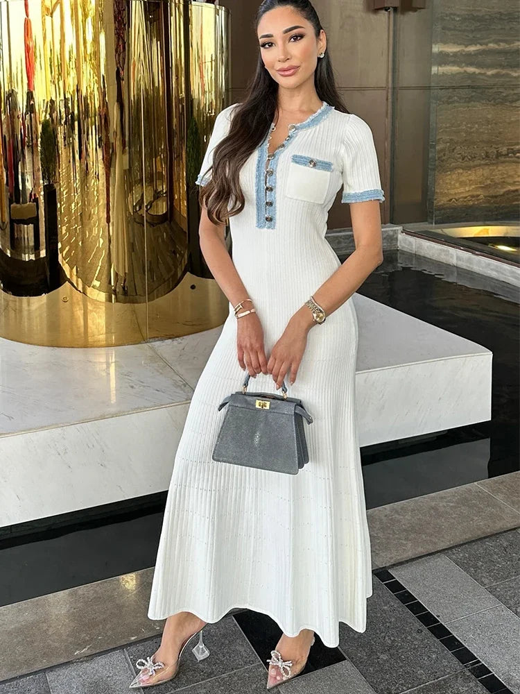 Valenzora | Elegant knitted dress