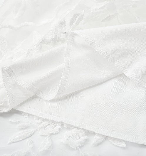 Valenzora | Elegant cocktail dress for special occasions.