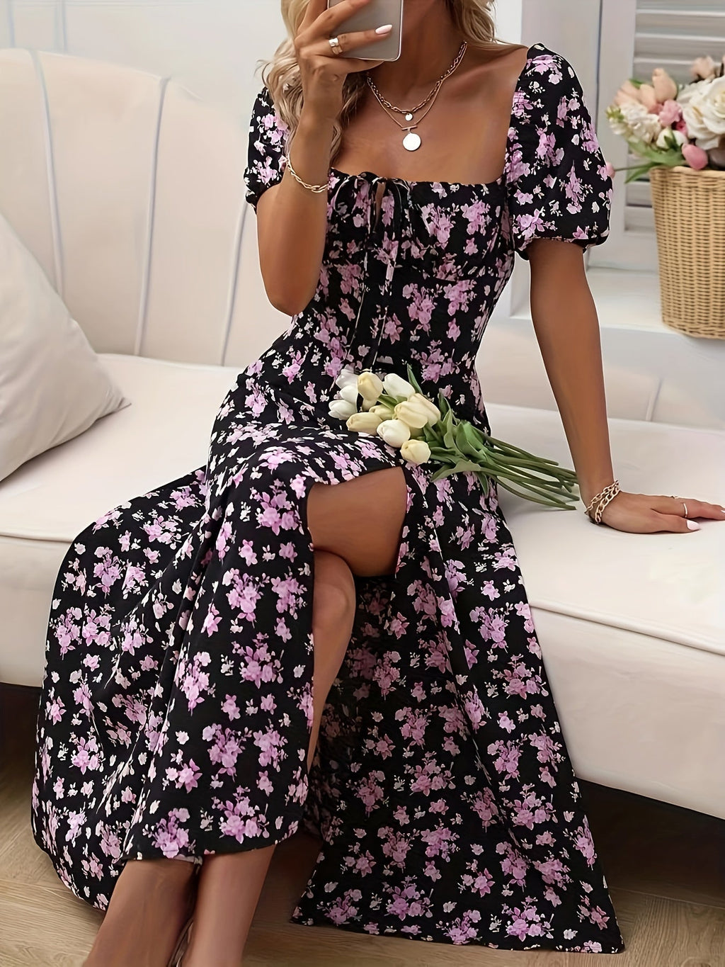 Valenzora | Elegantes Blumenkleid mit Schlitz und Puffärmeln. Perfekt für Frühling und Sommer.