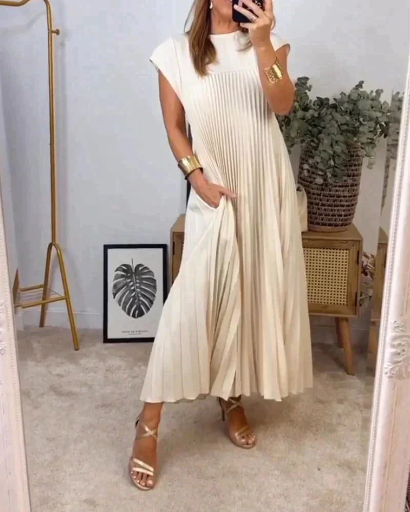 Valenzora | Elegant pleated dress – Timeless and sophisticated