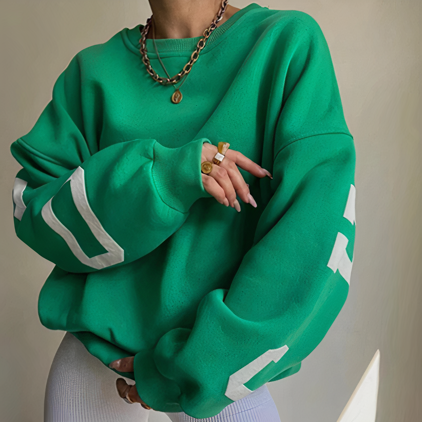 Valenzora - Long-sleeved sweatshirt with printed letters and round neck for women