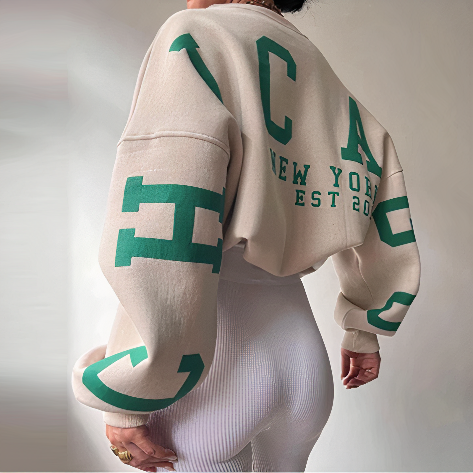 Valenzora - Long-sleeved sweatshirt with printed letters and round neck for women