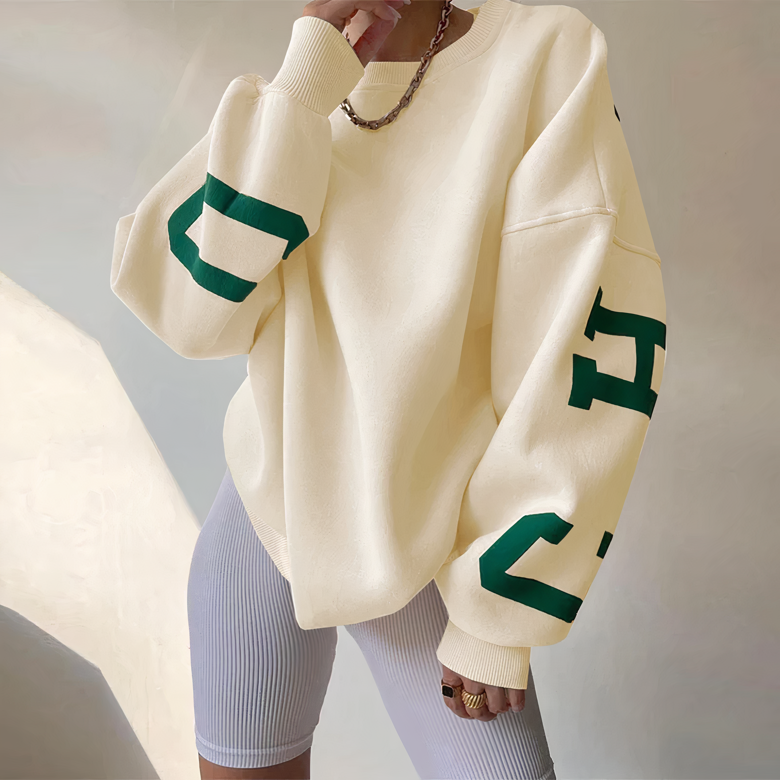 Valenzora - Long-sleeved sweatshirt with printed letters and round neck for women