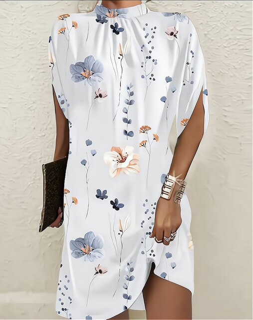 Valenzora - Fashion dress with batwing sleeves