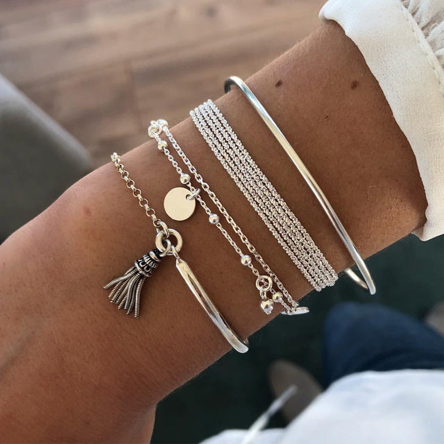 Valenzora | Elegant layered silver bracelet set for women