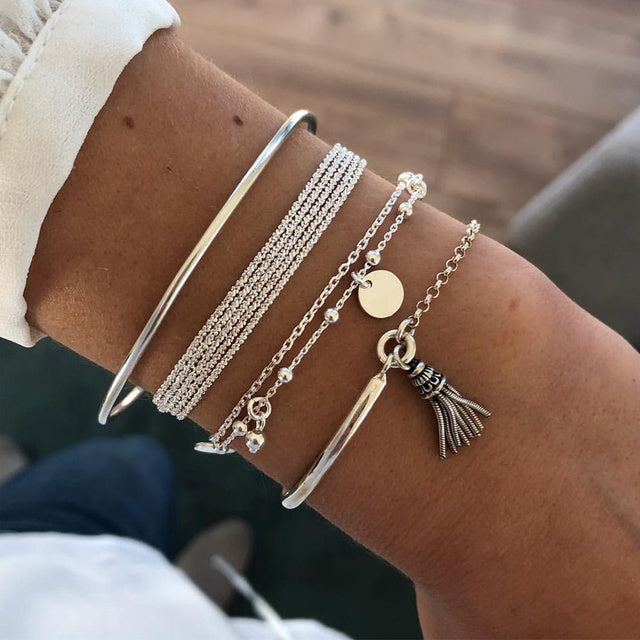 Valenzora | Elegant layered silver bracelet set for women