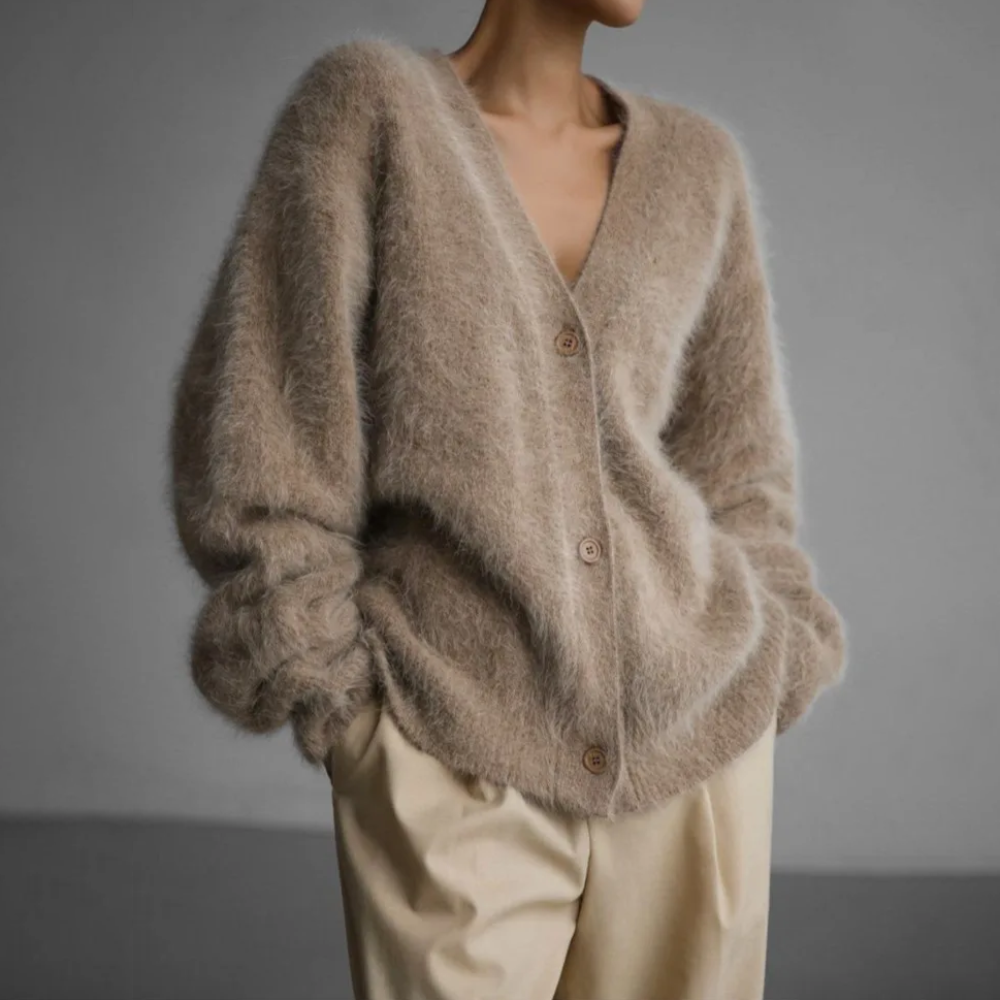 Valenzora | Oversized women's cardigan with buttons