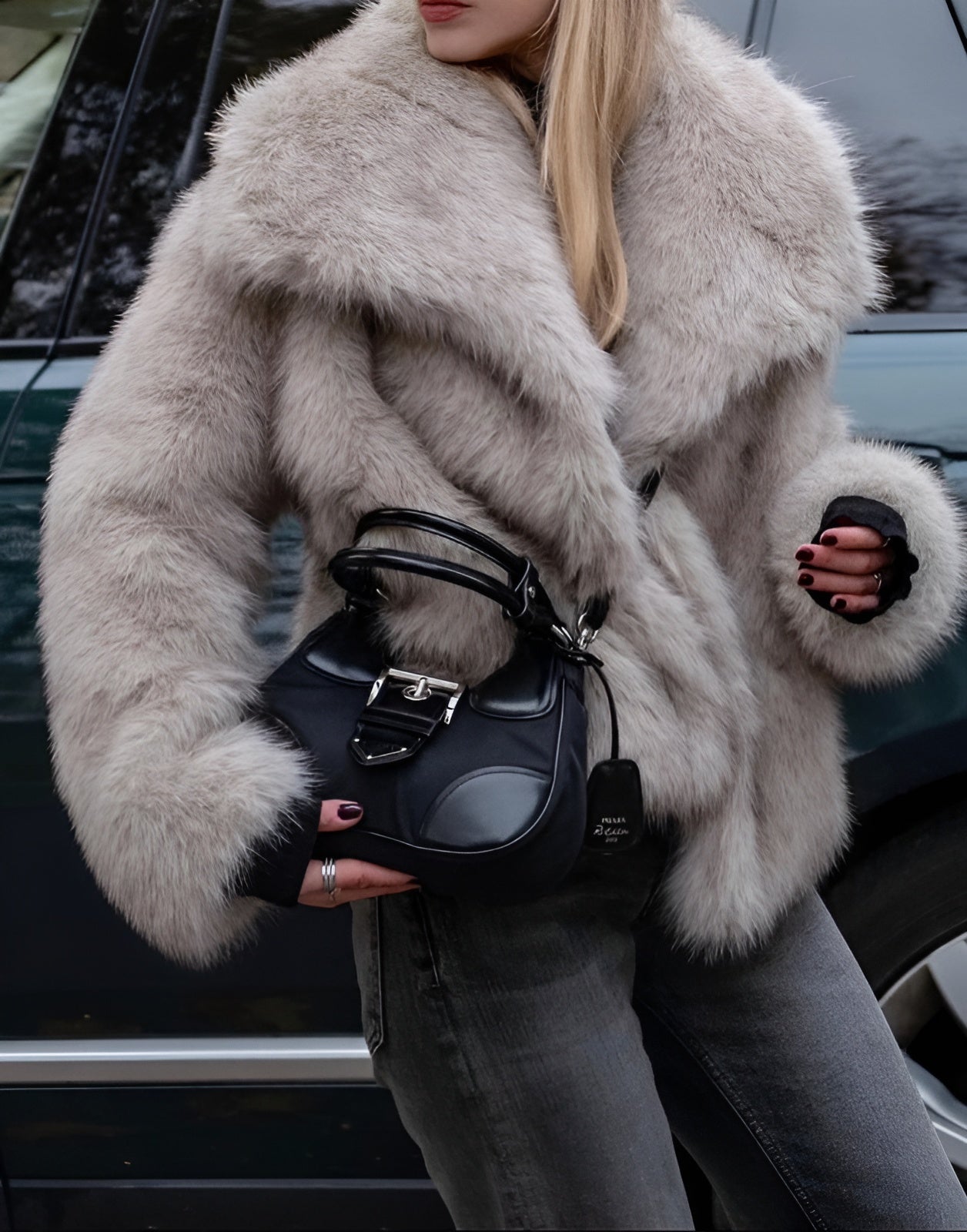 Valenzora | Faux-fur coat