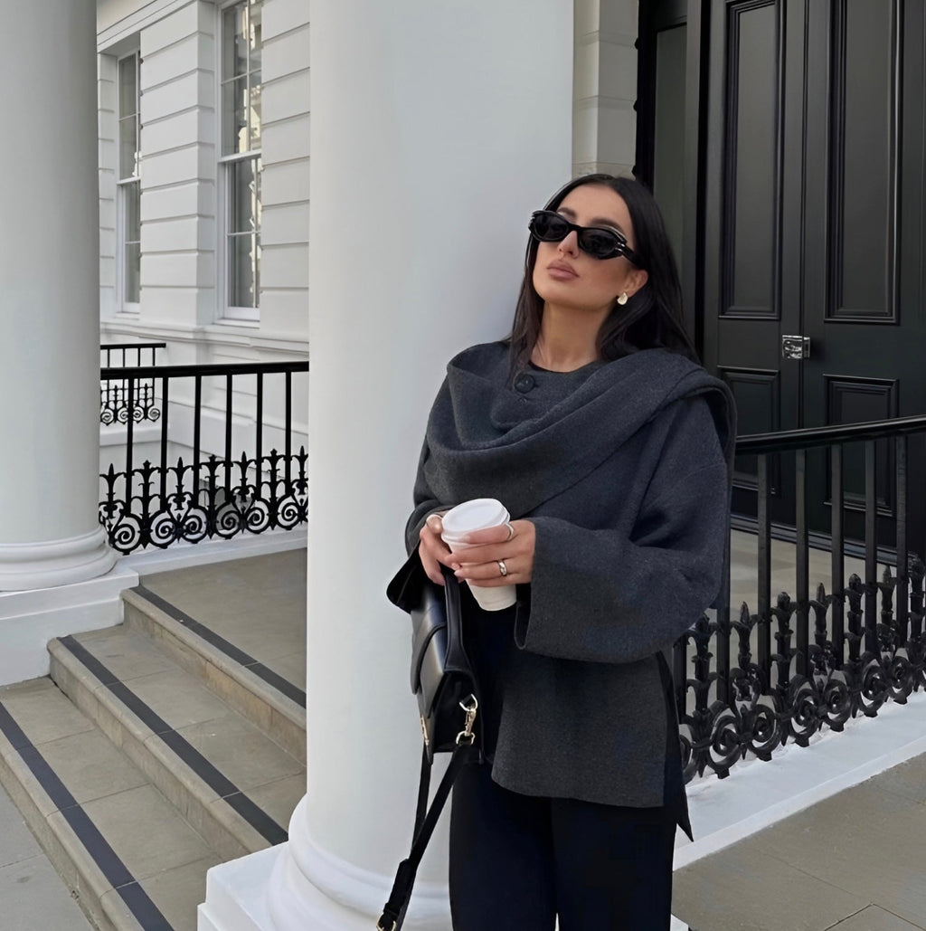 Valenzora | Elegant wool trench coat with scarf set