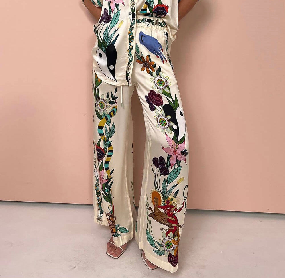 Valenzora | Satin two-piece set with floral jungle print