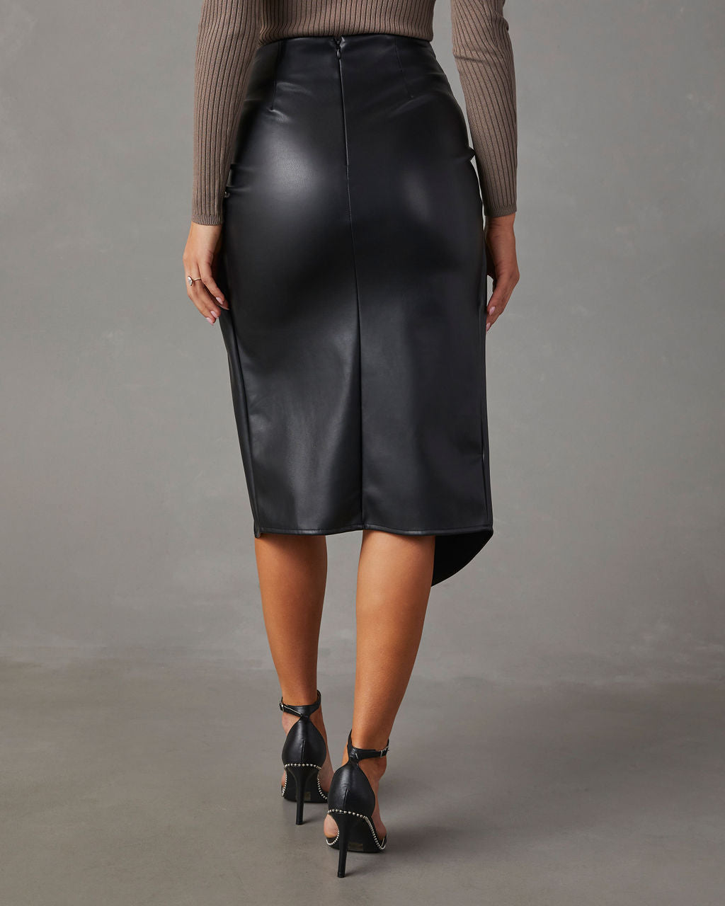 Valenzora Leather Skirt | Stylish eco-friendly leather skirt with slit for women