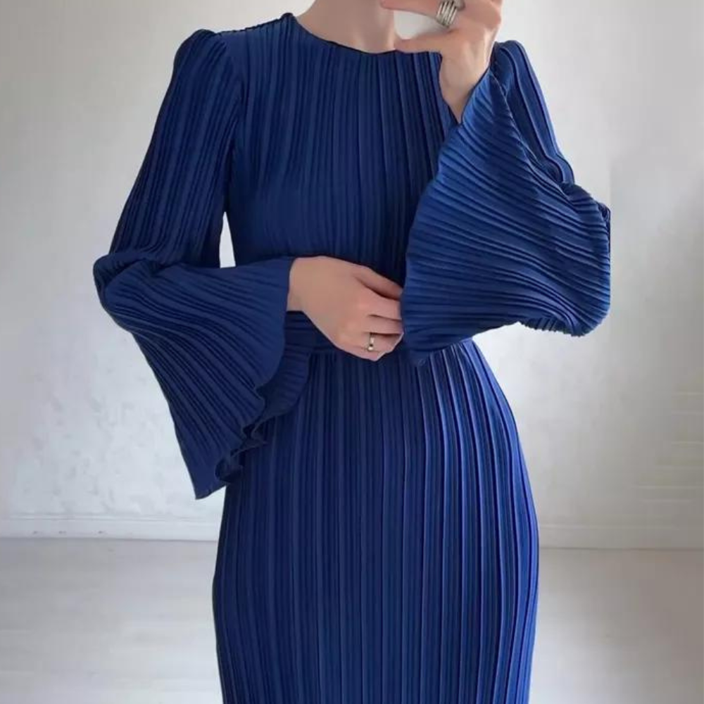 Valenzora | Sophisticated pleated maxi dress for women