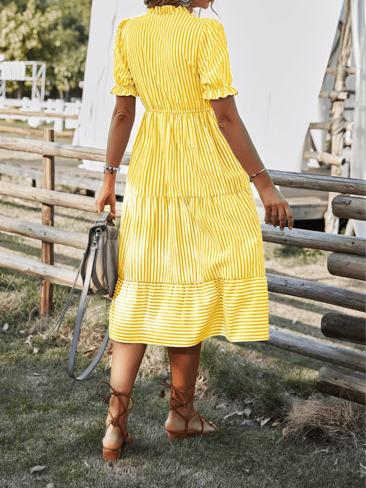 Ganni™ – Sexy und bequemes Sommerkleid