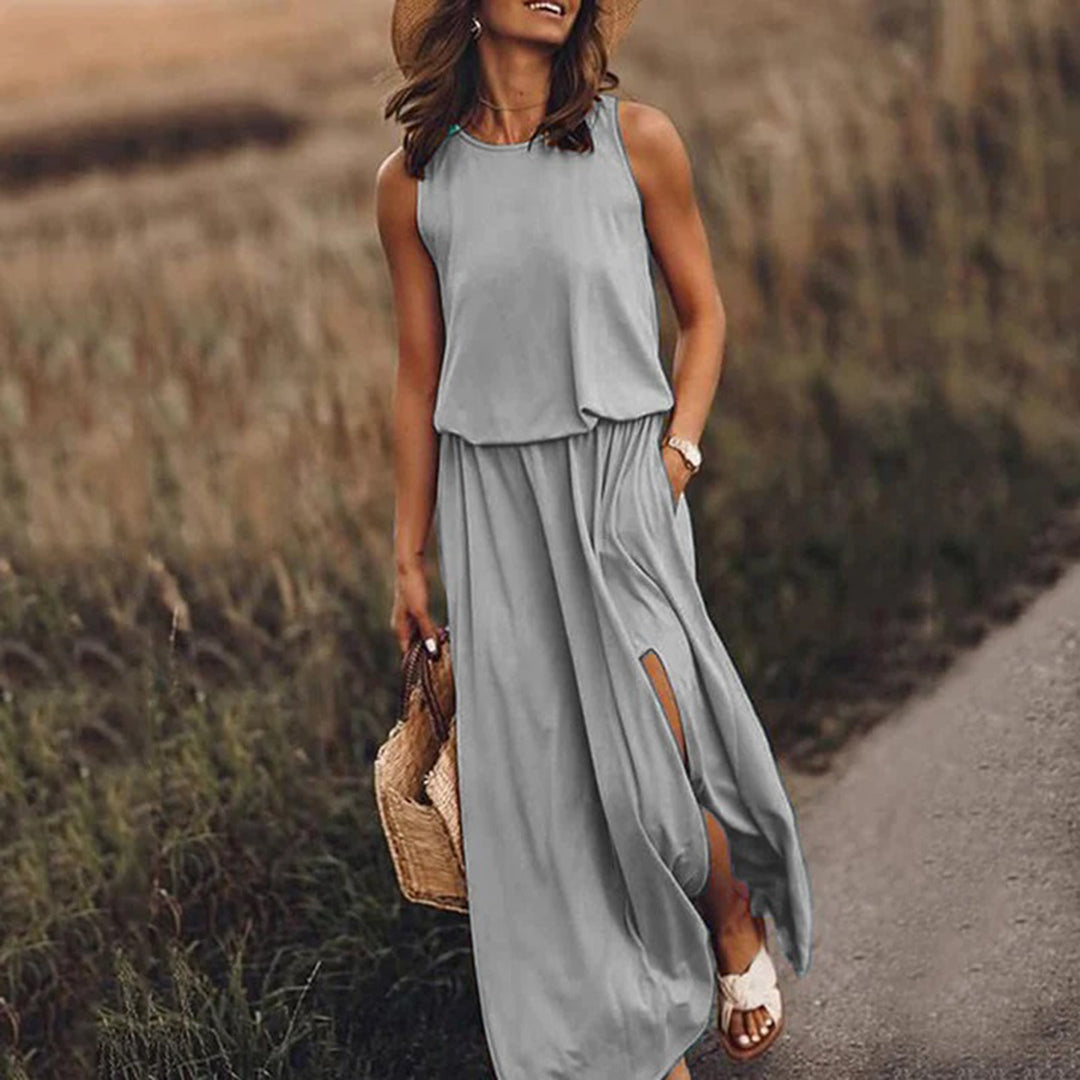 Valenzora - Casual summer dress with slit