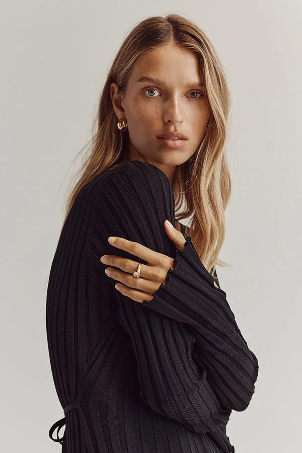 Valenzora Knit Dress | Modern Long-Sleeved Women's Dress with V-Neck