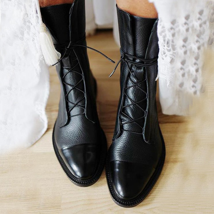 Valenzora | Elegant ankle boots with heels