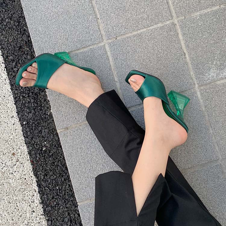 Valenzora | Whenever you act like Pump Sandals