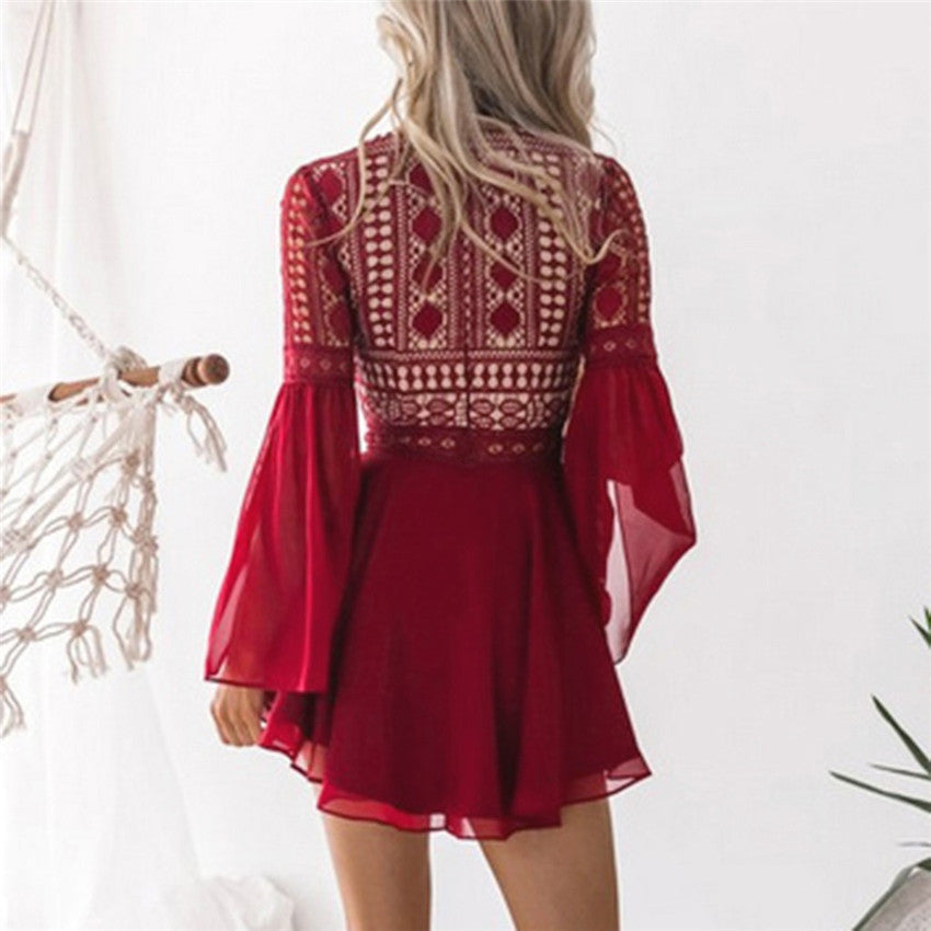 Valenzora | Lace mini dress with wide sleeves