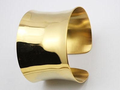 Valenzora Precious Edge Art | Women's Stainless Steel Bangle with Raised Edges