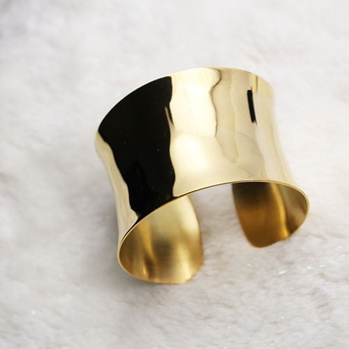 Valenzora Precious Edge Art | Women's Stainless Steel Bangle with Raised Edges