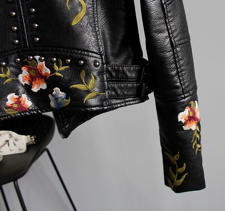 Valenzora | Stylish floral jacket for women