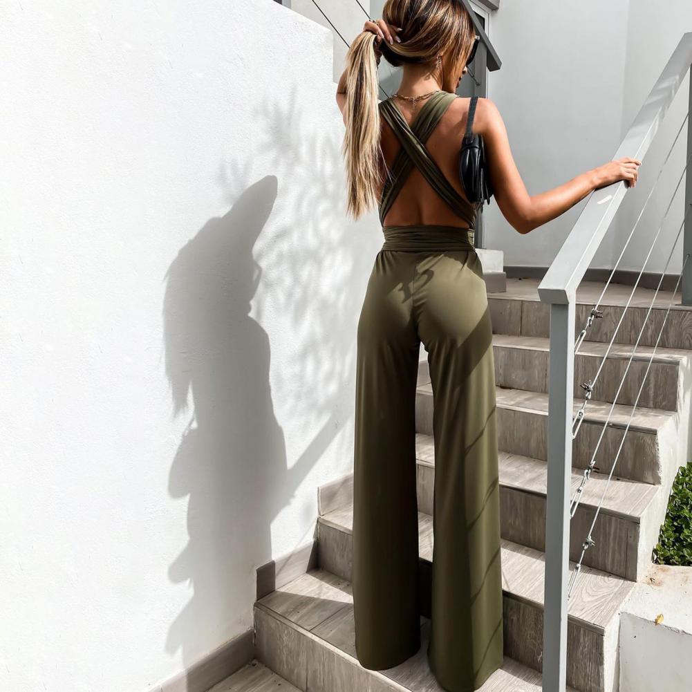 Valenzora | Elegant sleeveless jumpsuit with deep V-neck, waistband and wide leg