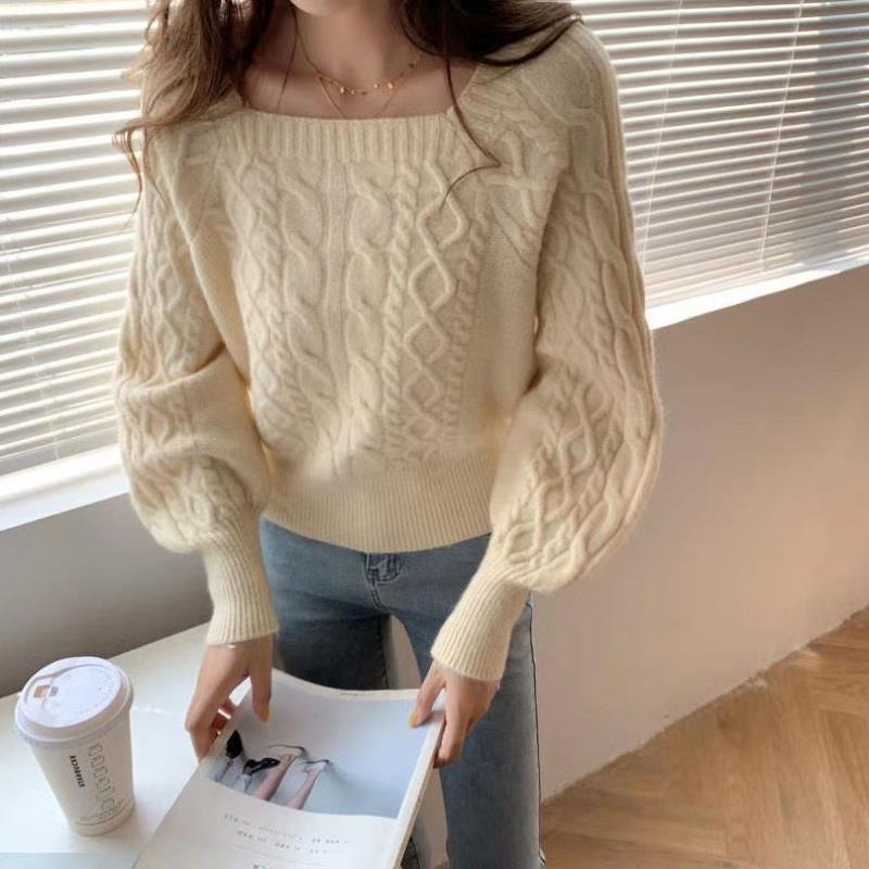 Valenzora - Sweater with square collar