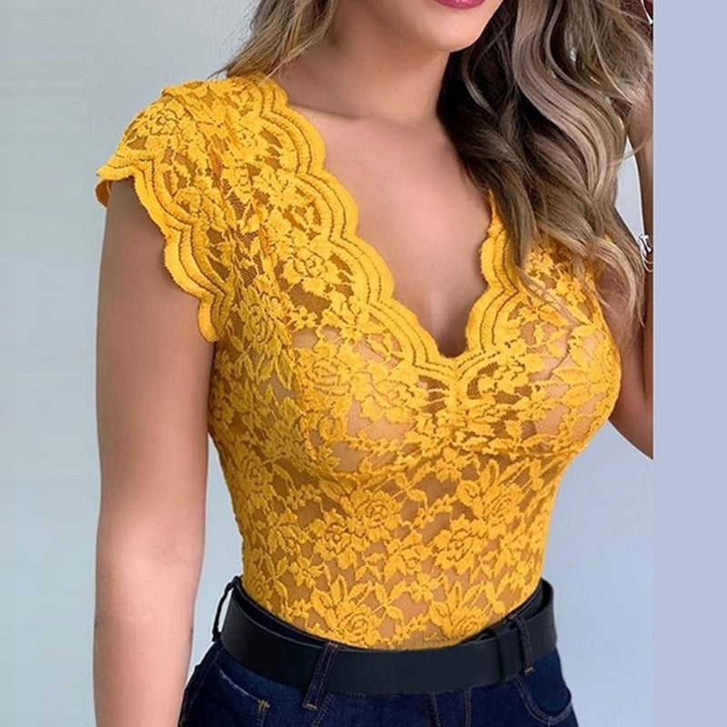 Valenzora | An elegant top for women