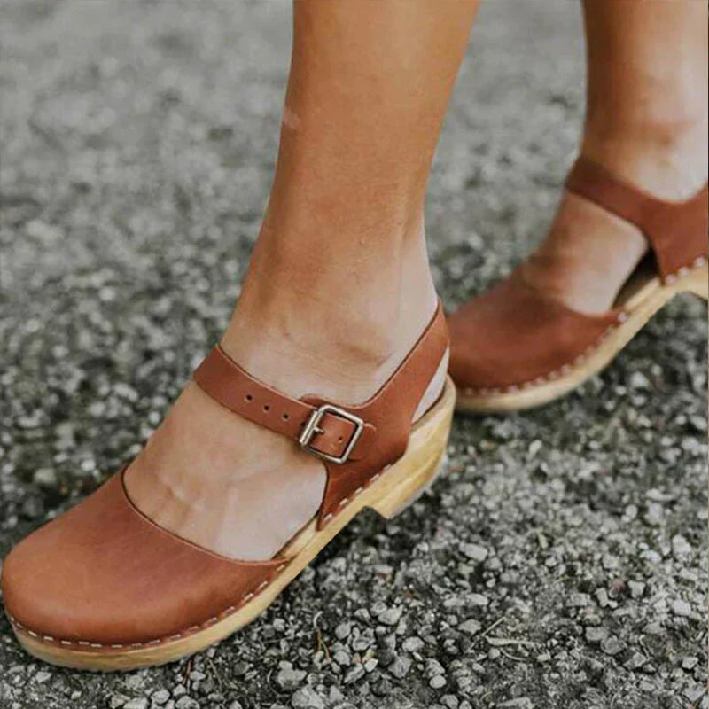 Valenzora | Orthopädische Keilsandalen Braun
