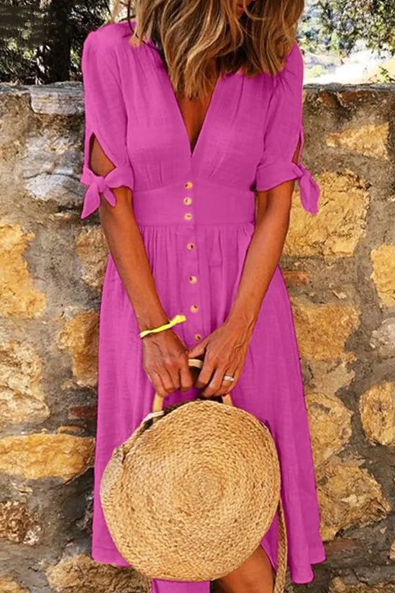 Valenzora | Elegant casual dresses with V-neck and buckle closure