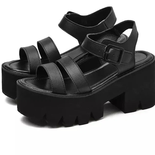 Valenzora | Schwarze Plateau-Sandalen mit klobigem Absatz