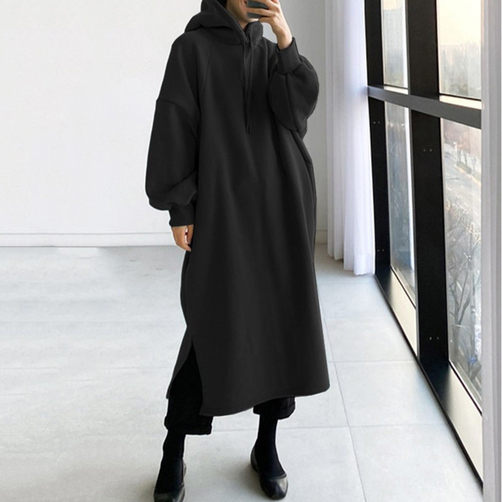 Valenzora - Casual long-sleeved pullover with hood