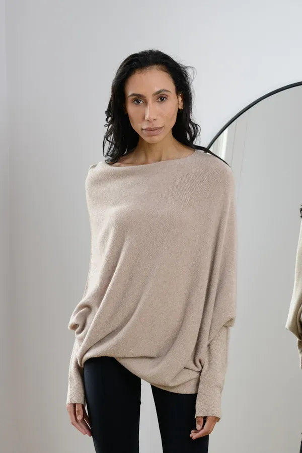 Valenzora | Asymmetrischer Damenpullover mit eleganter Drapierung