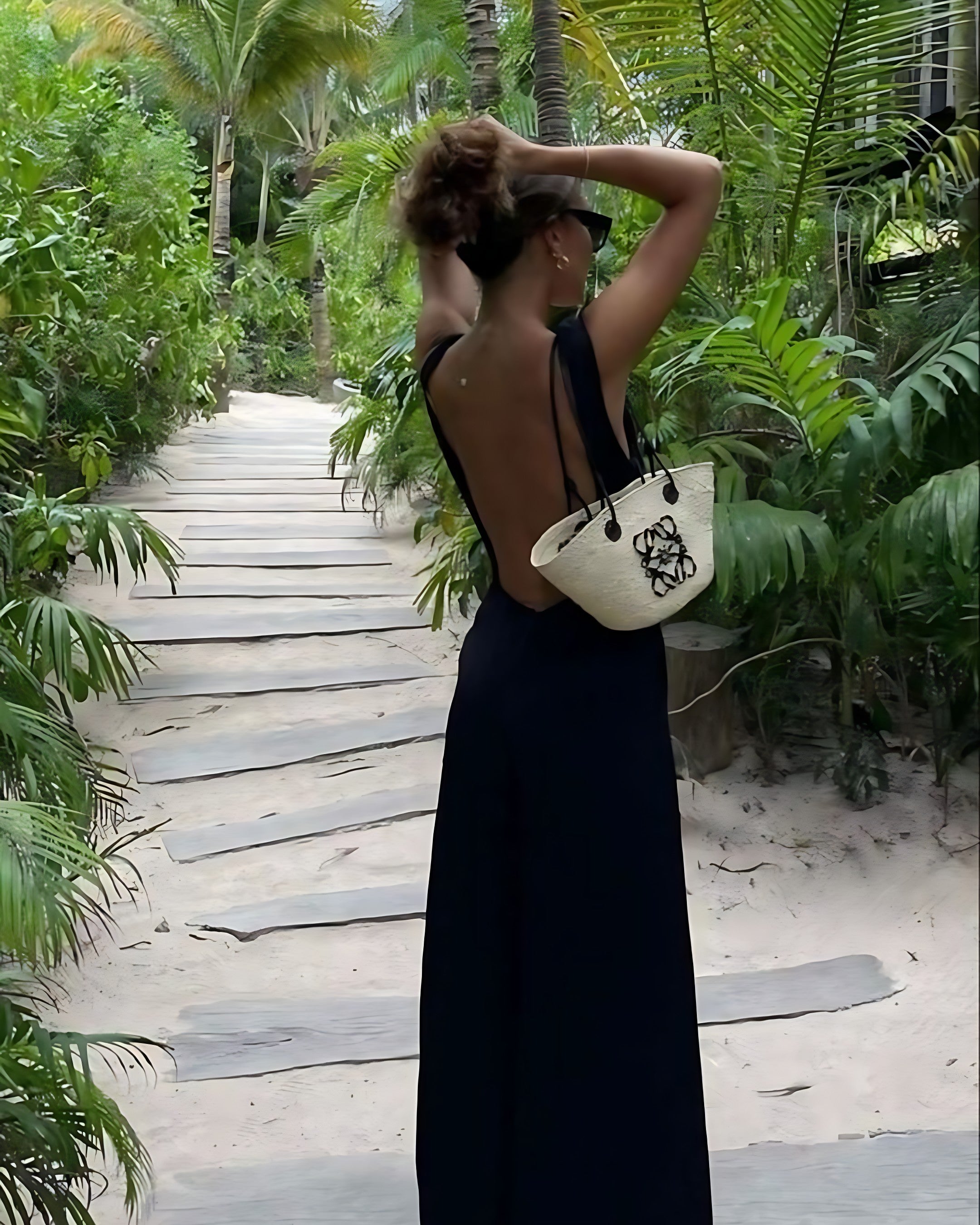 Valenzora | Straw bag with details