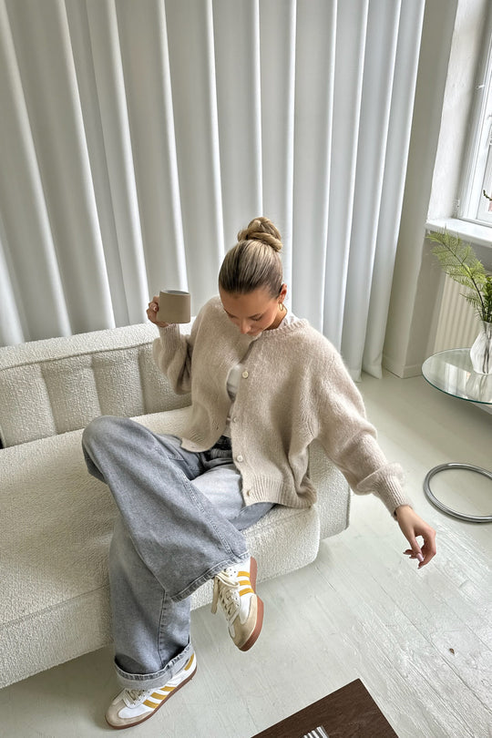 Valenzora | Women's knitted cardigan with buttons