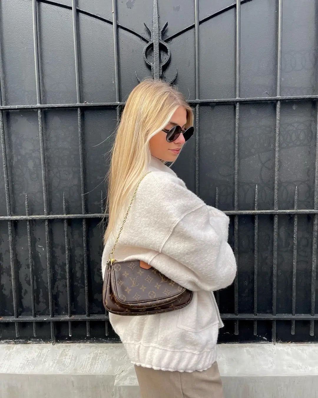 Valenzora | Oversized luxury bomber jacket for women, best-selling autumn jacket 2023