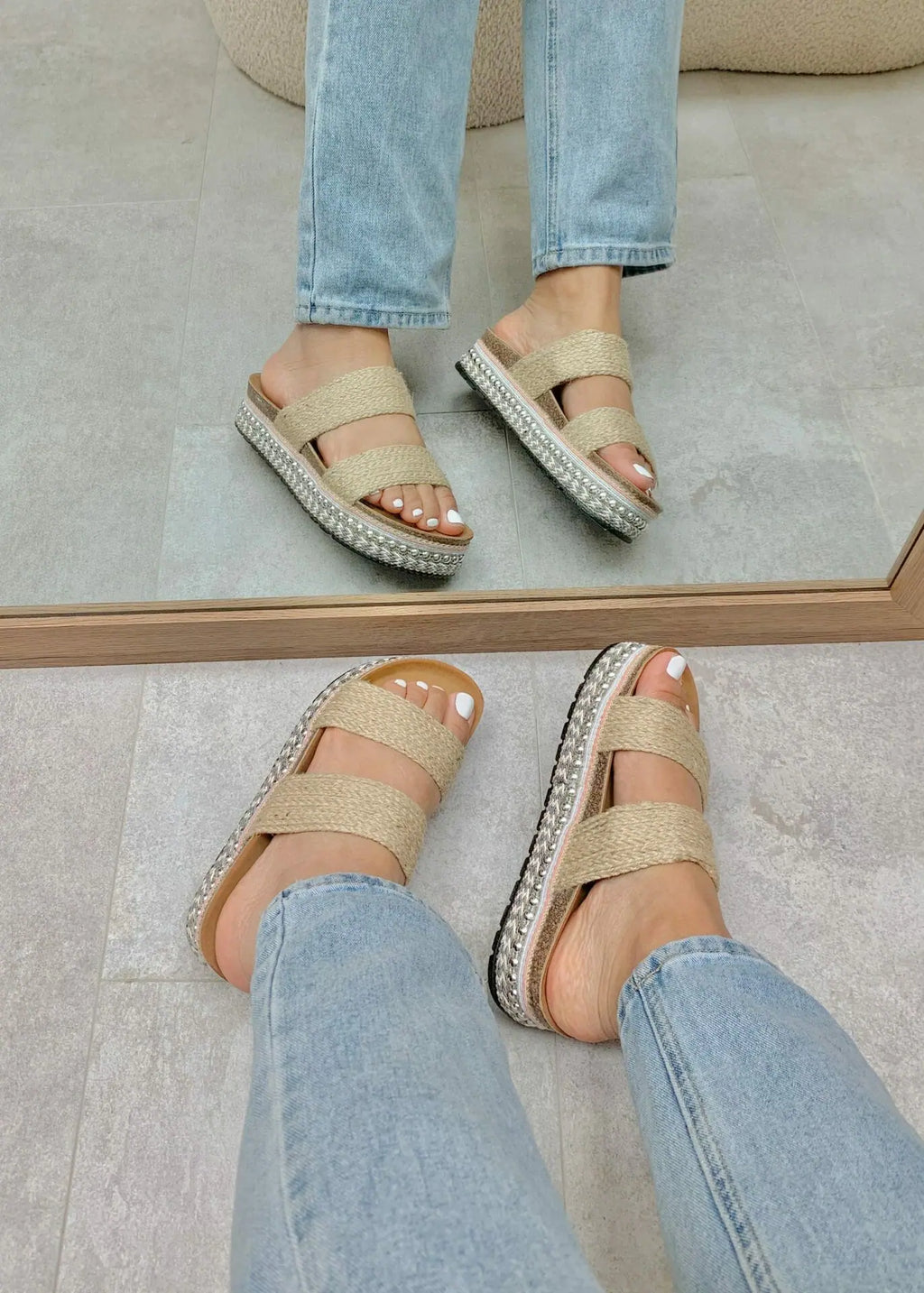Valenzora | Elegant Slides