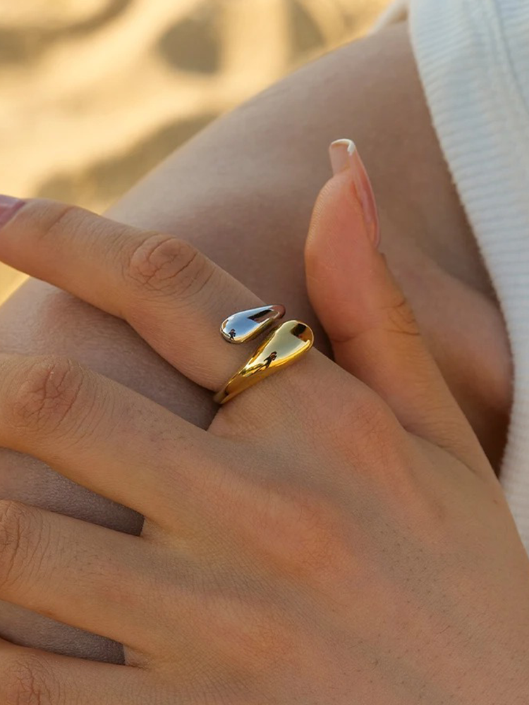 Valenzora | Gold and Silver Ring Made of High-Quality Stainless Steel