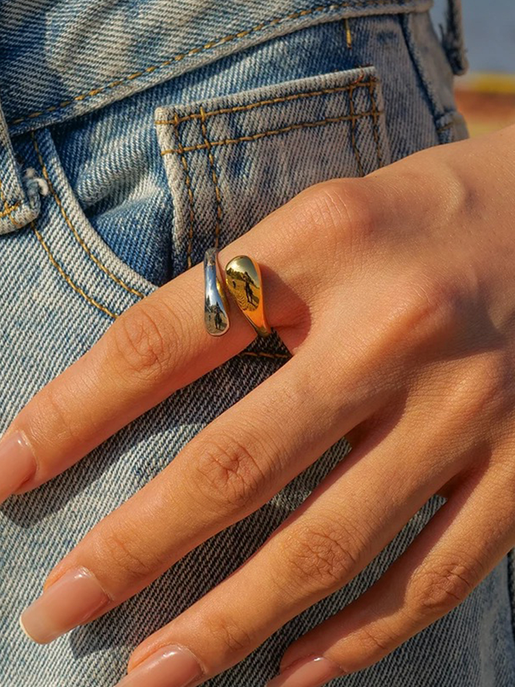Valenzora | Gold and Silver Ring Made of High-Quality Stainless Steel