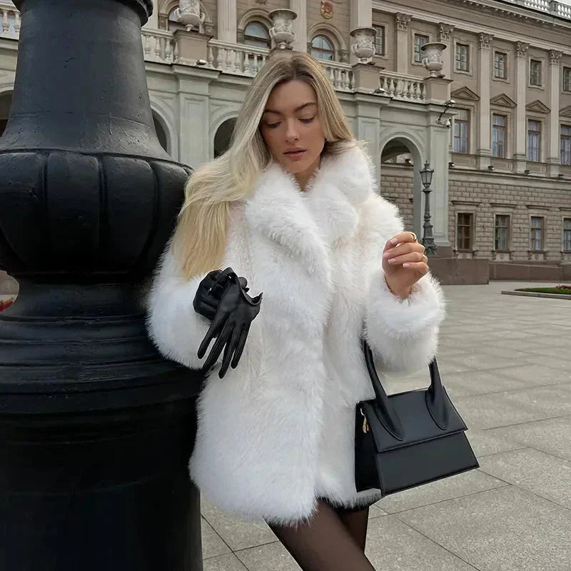 Valenzora | Short, fluffy women's faux fur jackets Valenzora | for women