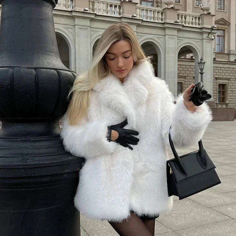 Valenzora | Short, fluffy women's faux fur jackets Valenzora | for women